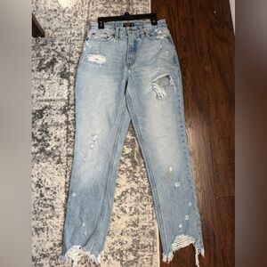 Abercrombie & Fitch Light Wash Distressed Mom Jeans size 25/0